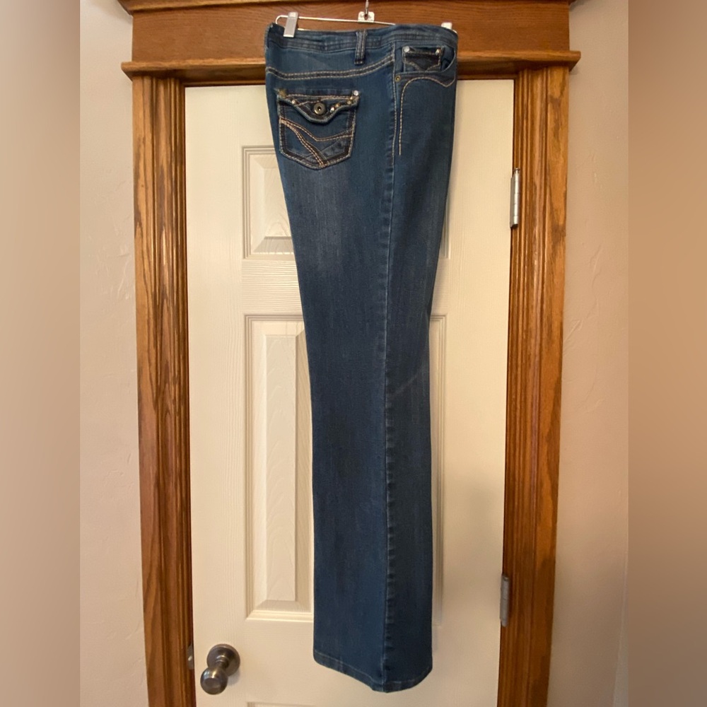 Salt Works Classic Medium Rise Blue Boot Cut Jeans Sz 6